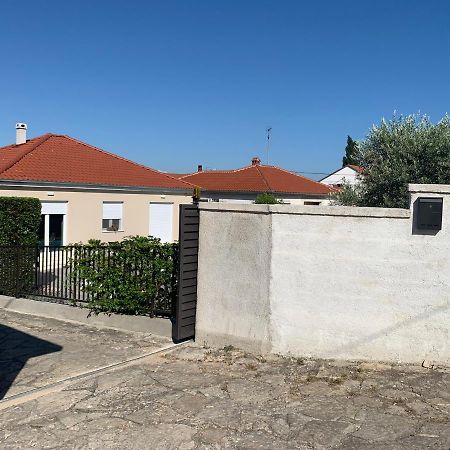 Tony'S House With Private Pool, Garden And Parking Villa Zára Kültér fotó